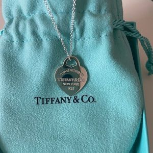 Sterling silver small necklace with 16’ chain